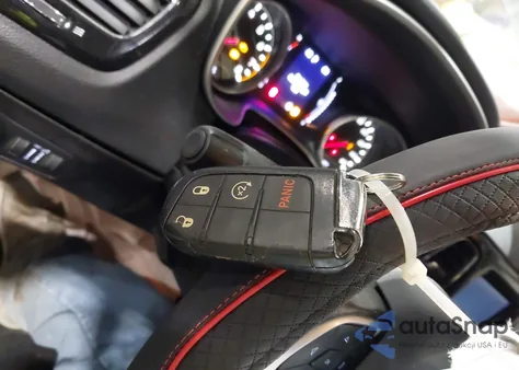 2020 Jeep Compass Altitude 4X4 z USA, uszkodzony, nr VIN 3C4NJDBB6LT139601